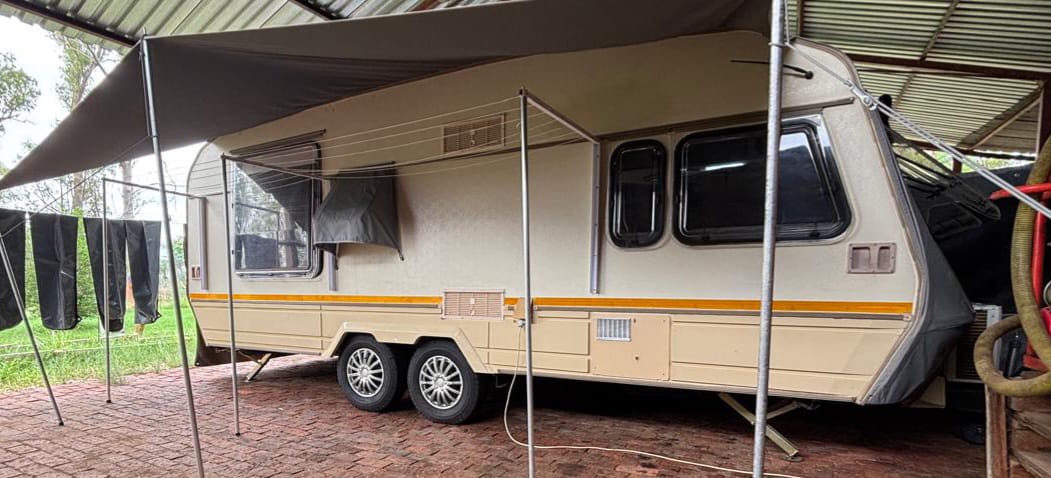 1998 Wilk Amythest Rebuild Caravan (CT 1346)