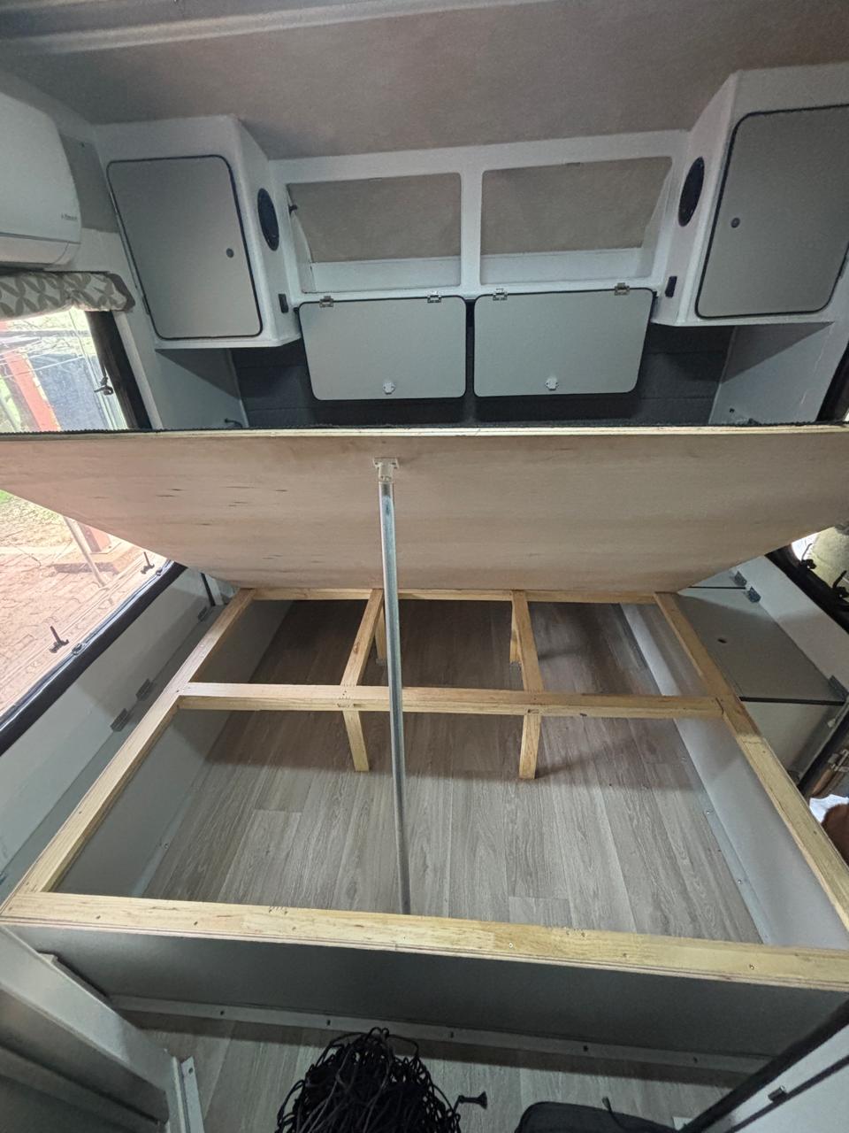 1998 Wilk Amythest Rebuild Caravan (CT 1346)