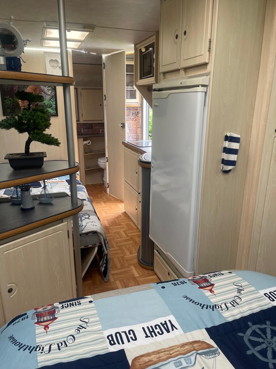 SOLD 2009 Jurgens Exclusive Caravan (CT 1377)