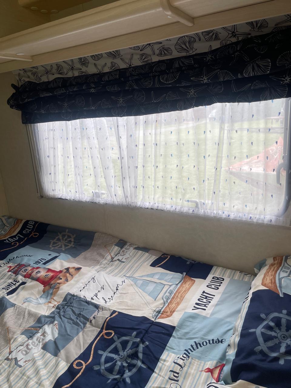 SOLD 2009 Jurgens Exclusive Caravan (CT 1377)