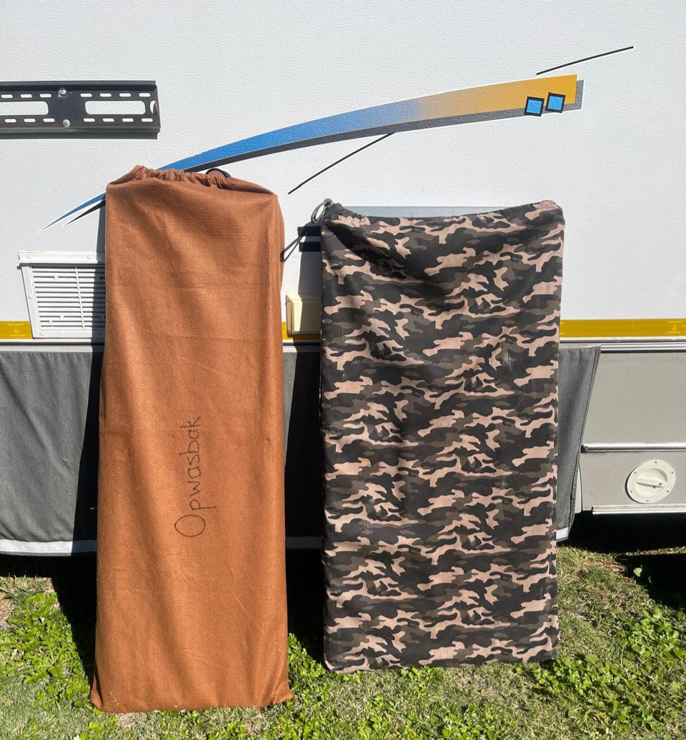 SOLD 2009 Jurgens Exclusive Caravan (CT 1377)