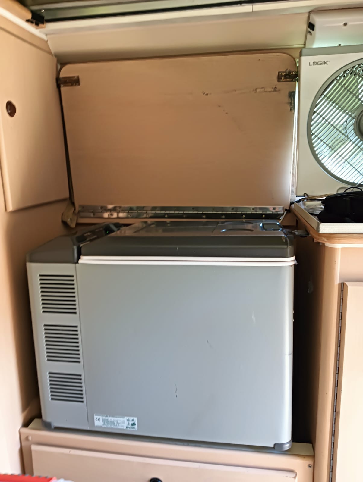 SOLD 2005 Jurgens Oryx Camping Trailer (CT 1388)