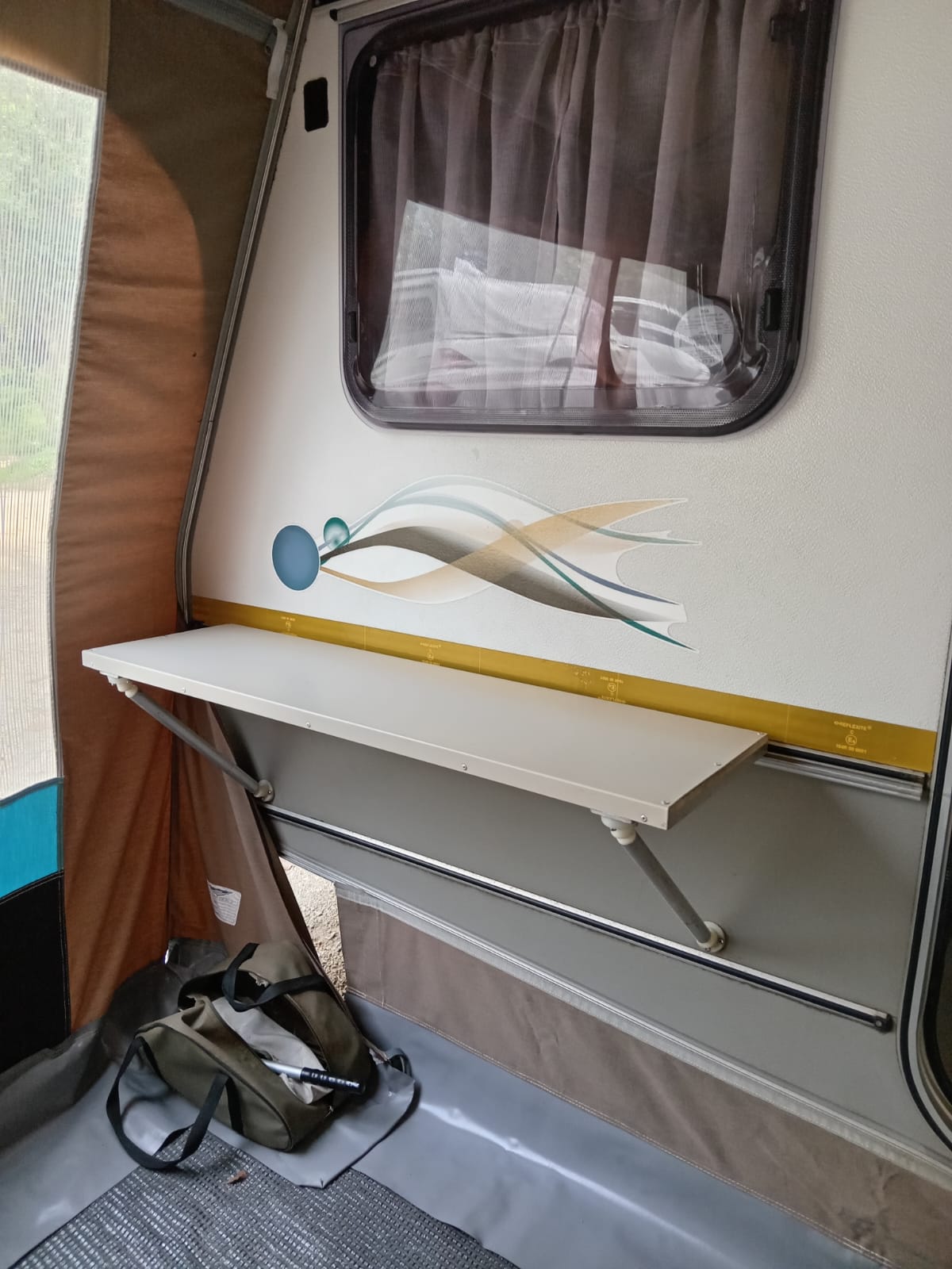 SOLD 2009 Jurgens Fleetline Caravan (CT 1400)