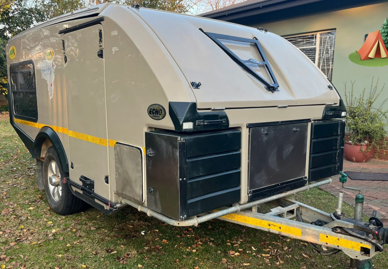 SOLD 2011 Echo Kavango Off Road Caravan (CT 1415)