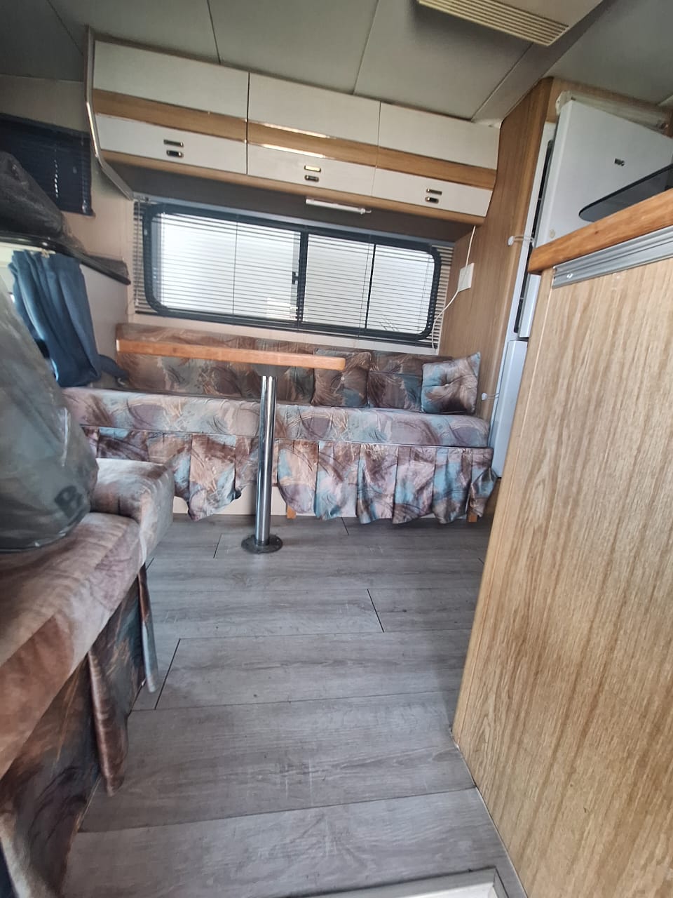 1997 Nissan Motorhome (CT 1463)
