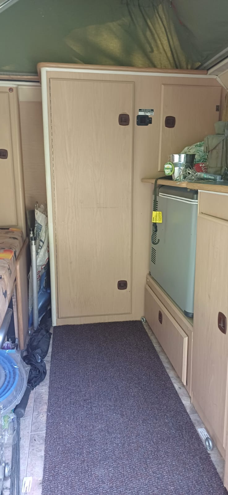 2001 Jurgens Oryx Off-Road Caravan ( CT 1282)