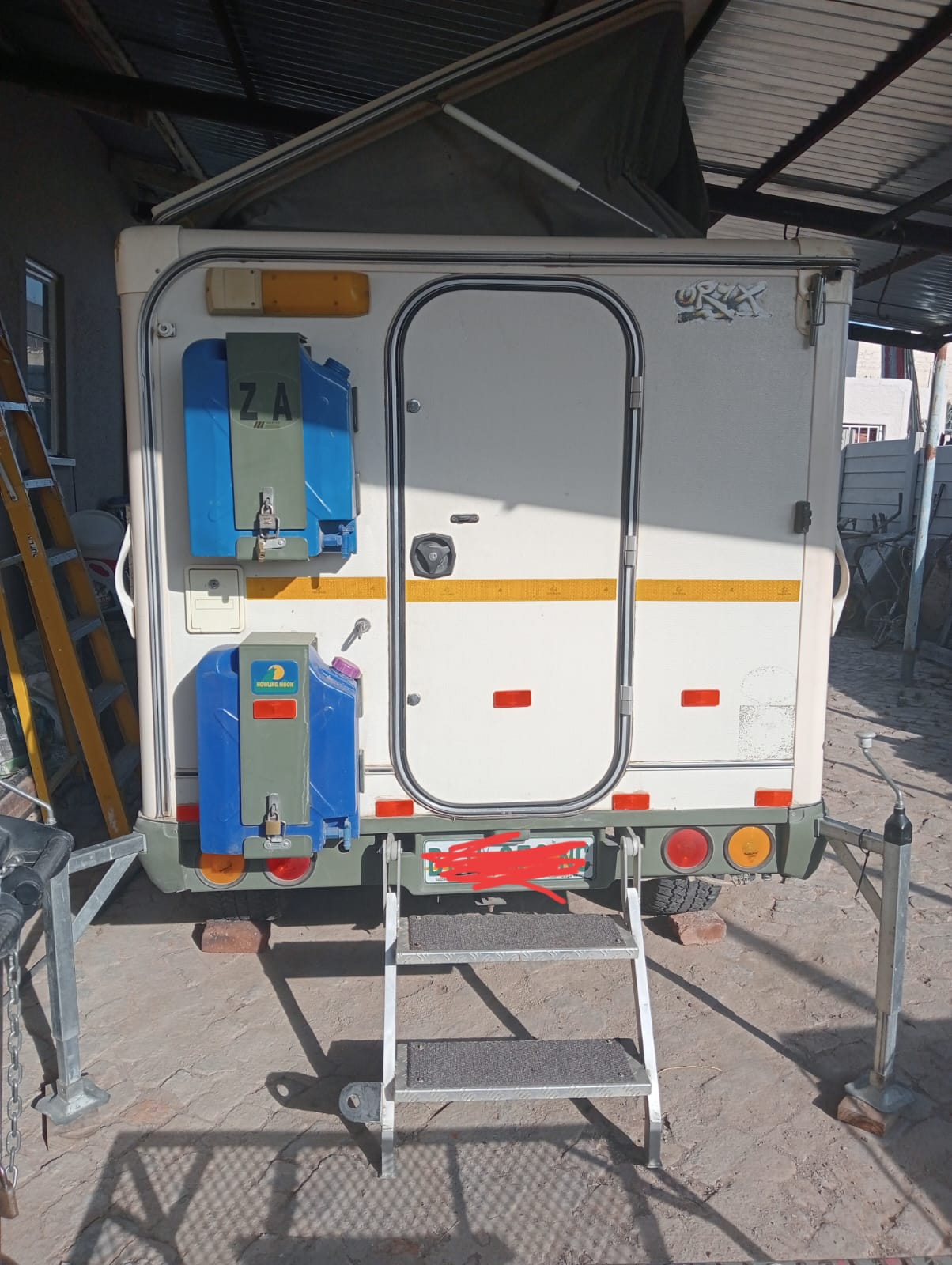 2001 Jurgens Oryx Off-Road Caravan ( CT 1282)