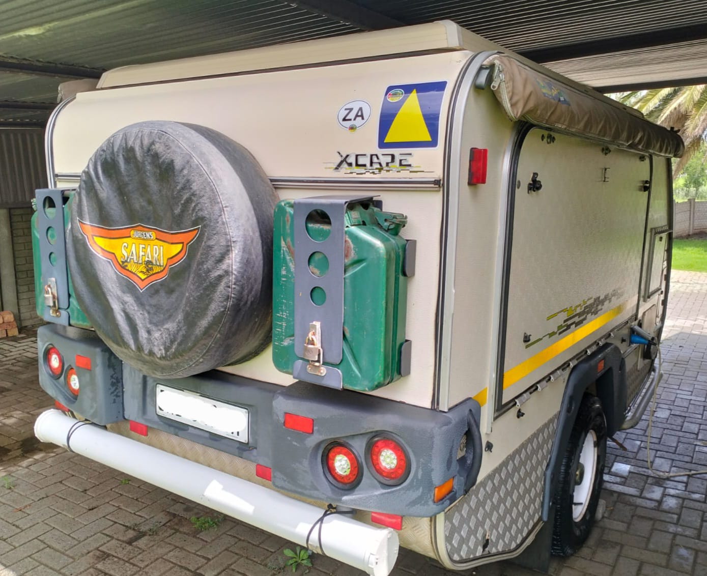 (SOLD) 2011 Jurgens Xcape Caravan (1280)
