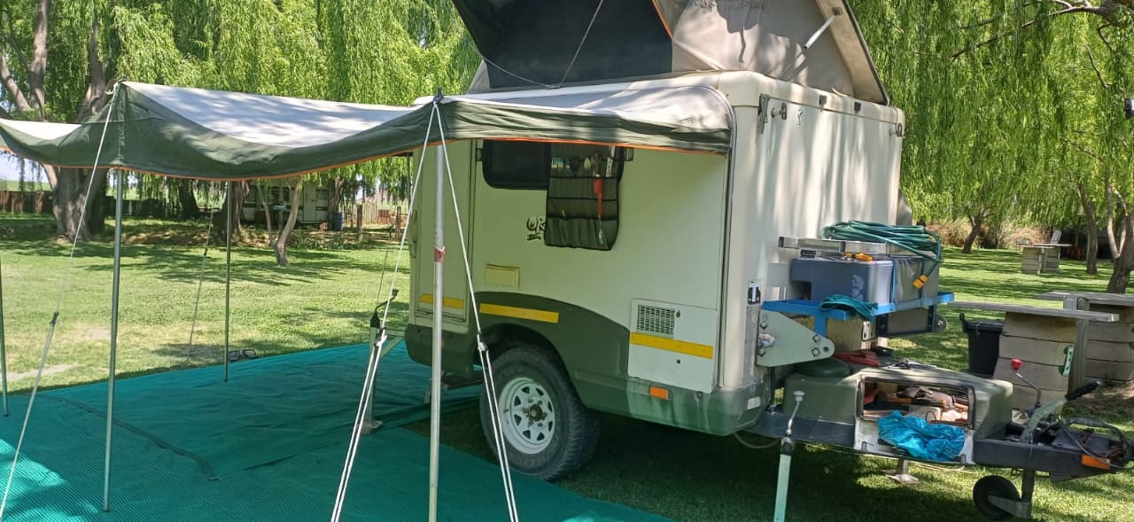 2001 Jurgens Oryx Off-Road Caravan ( CT 1282)