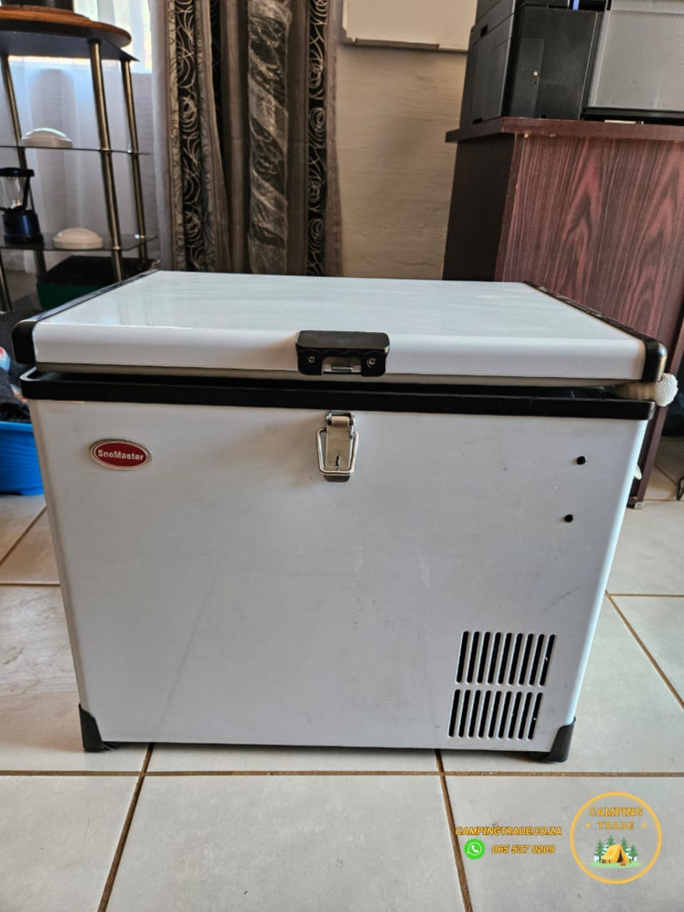 SOLD Snowmaster Fridge/Freezer (CT 1272)