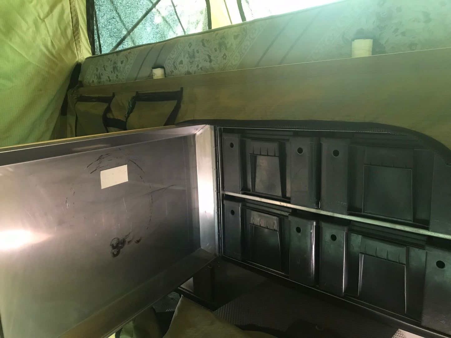 2006 Desert Wolf Lynx Camping Trailer (CT 1527)