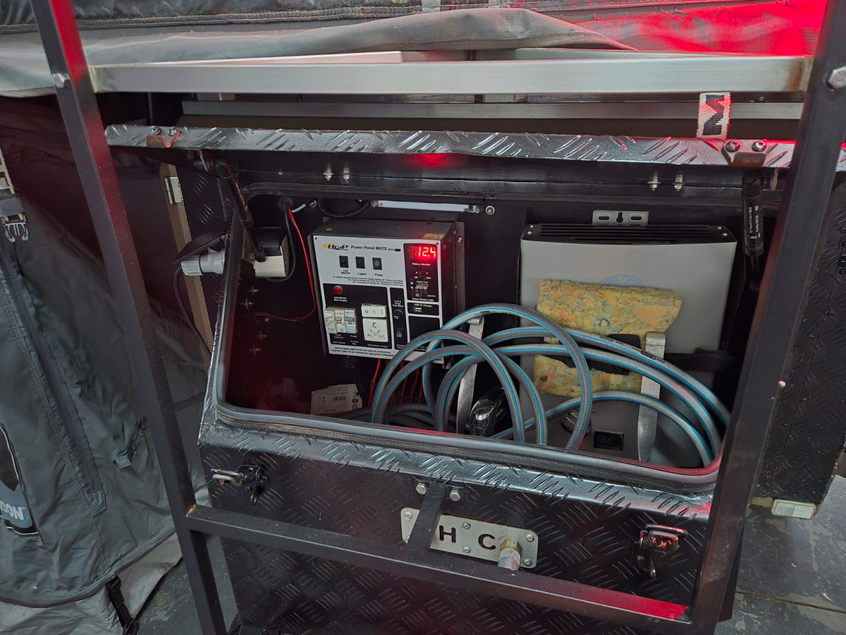 2011 Metalian Off Road Camping Trailer (CT 1660)