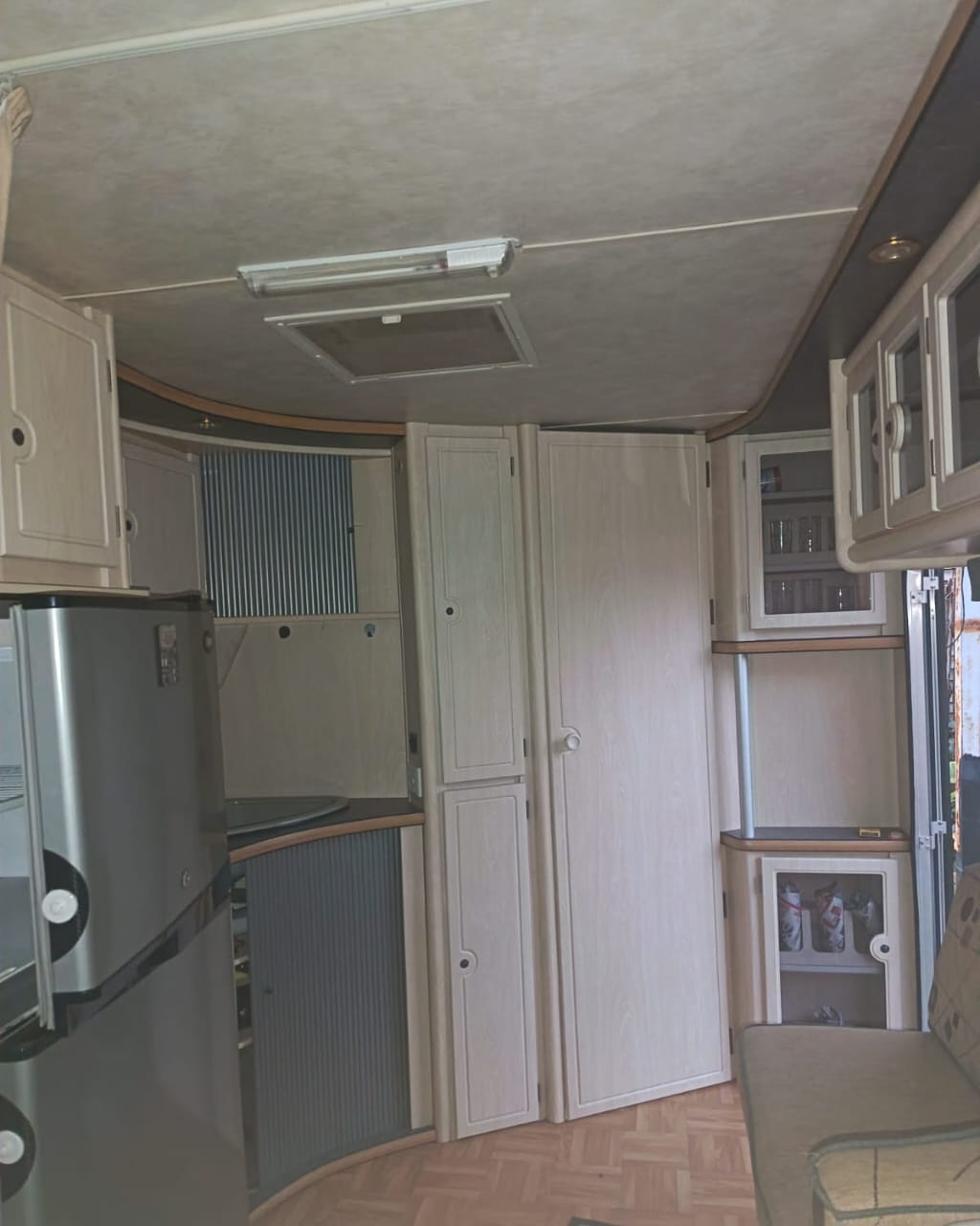 2008 Jurgens Classique Caravan (CT 1595)