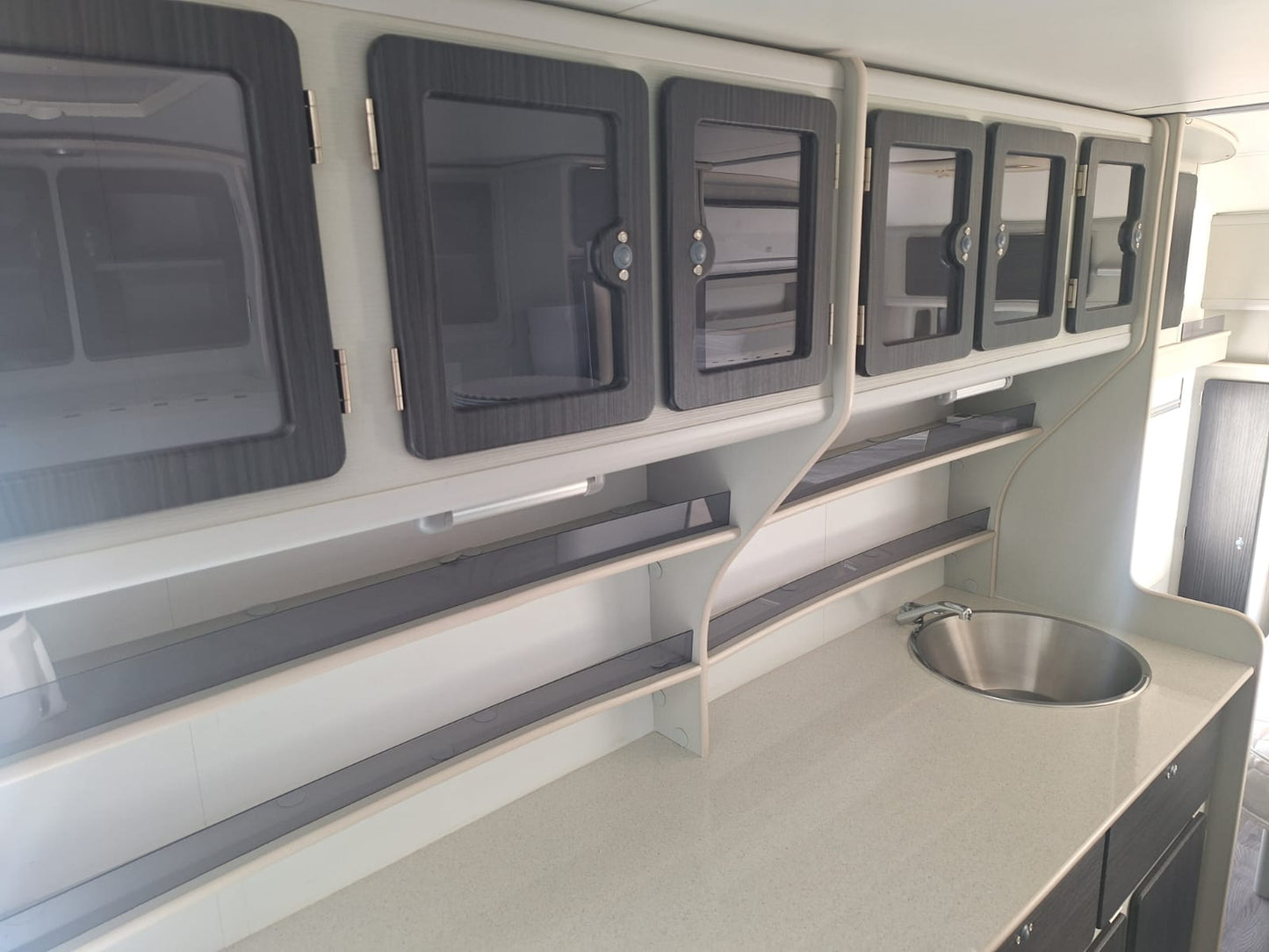 2020 Jurgens Exclusive Caravan (CT 1504)