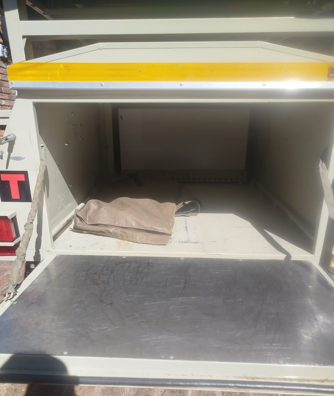 2004 Venter Bush Baby Camping Trailer (CT 1650)