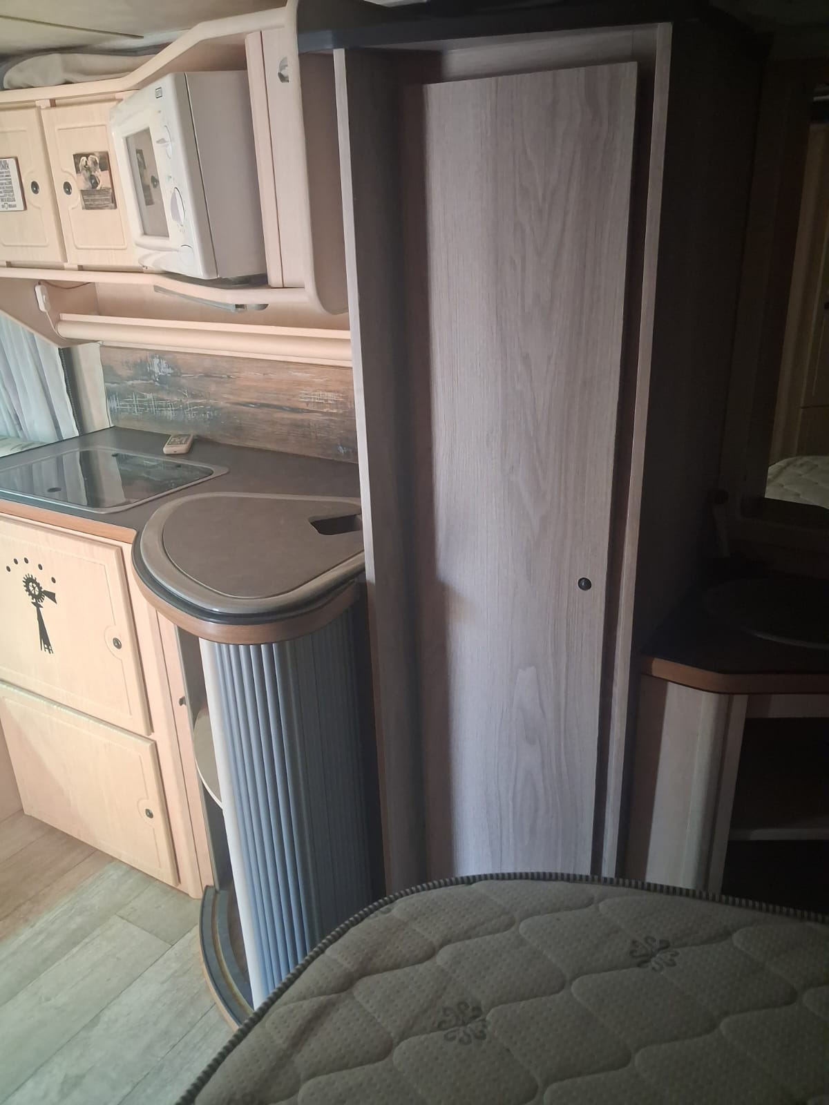 2007 Jurgens Fleetline Caravan (CT 1617)