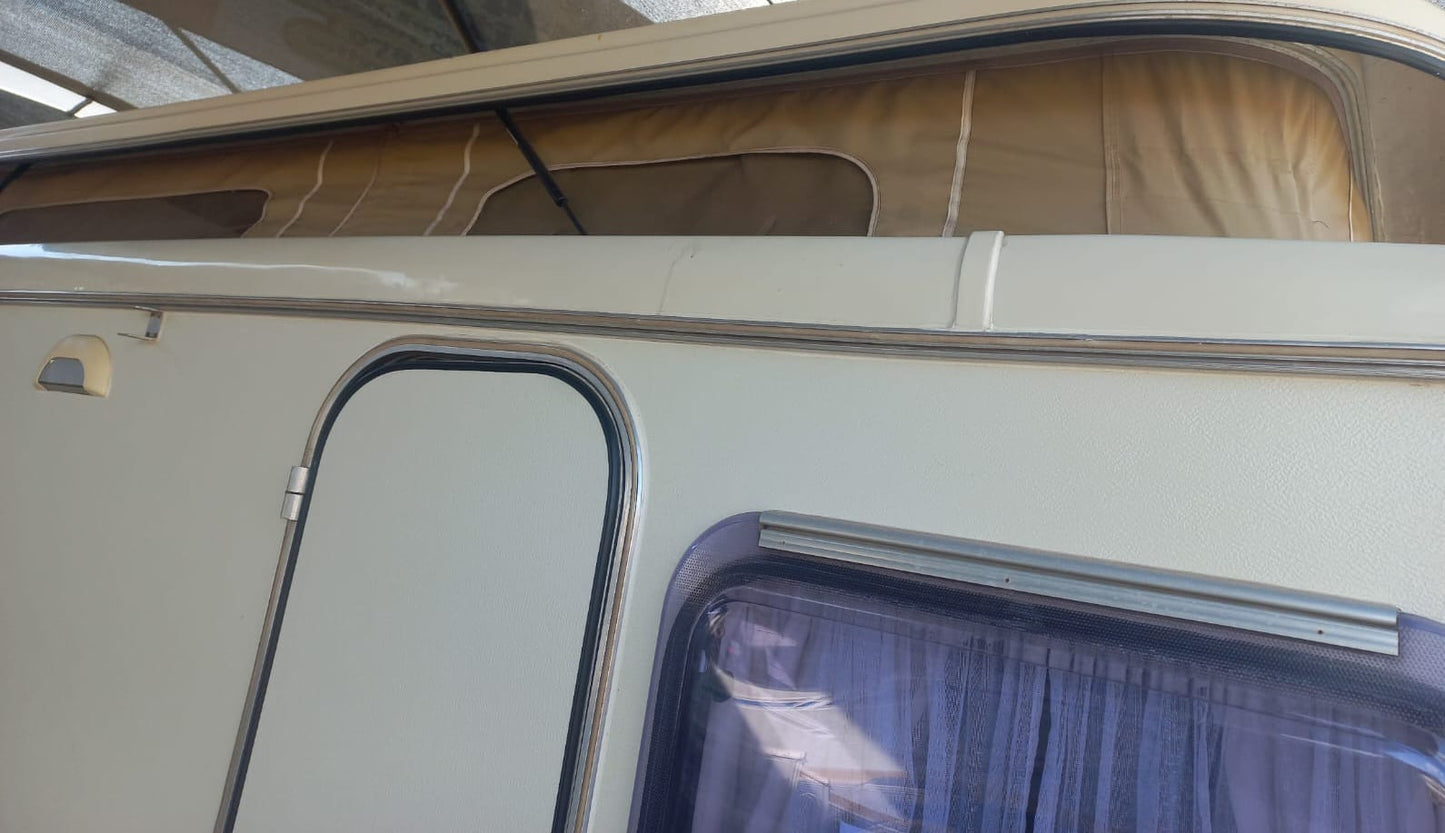 SOLD 2001 Wilk Topaz Caravan (CT 1330)
