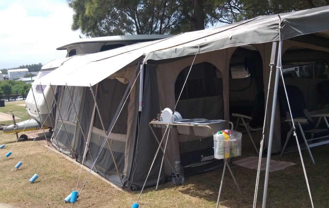 2002 Jurgens Fleetline Caravan (CT 1468)