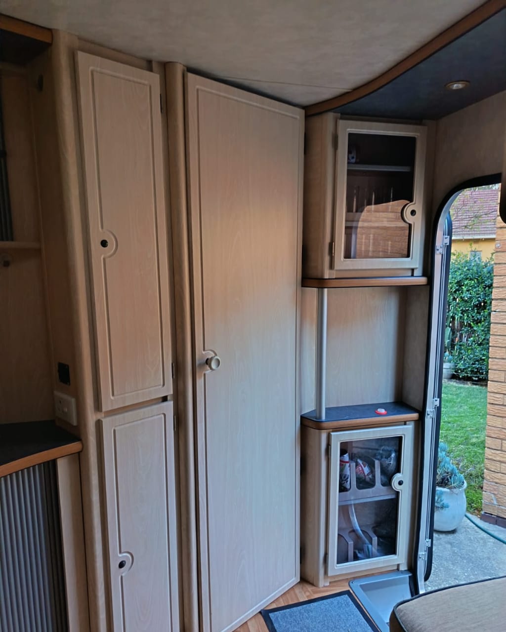 2008 Jurgens Classique Caravan (CT 1595)