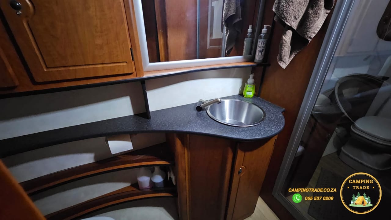 2013 Jurgens Elegance Caravan (CT 1248)