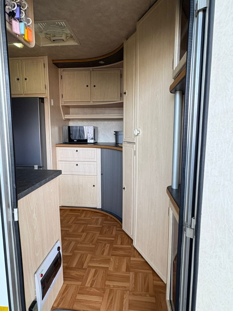 2006 Jurgens Classique Caravan (CT 1481)