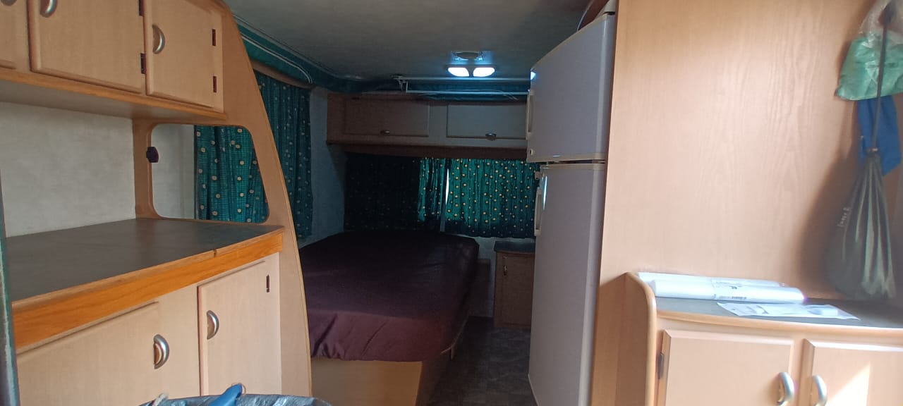 SOLD 2001 Gypsey Rapier Caravan (CT 1478)