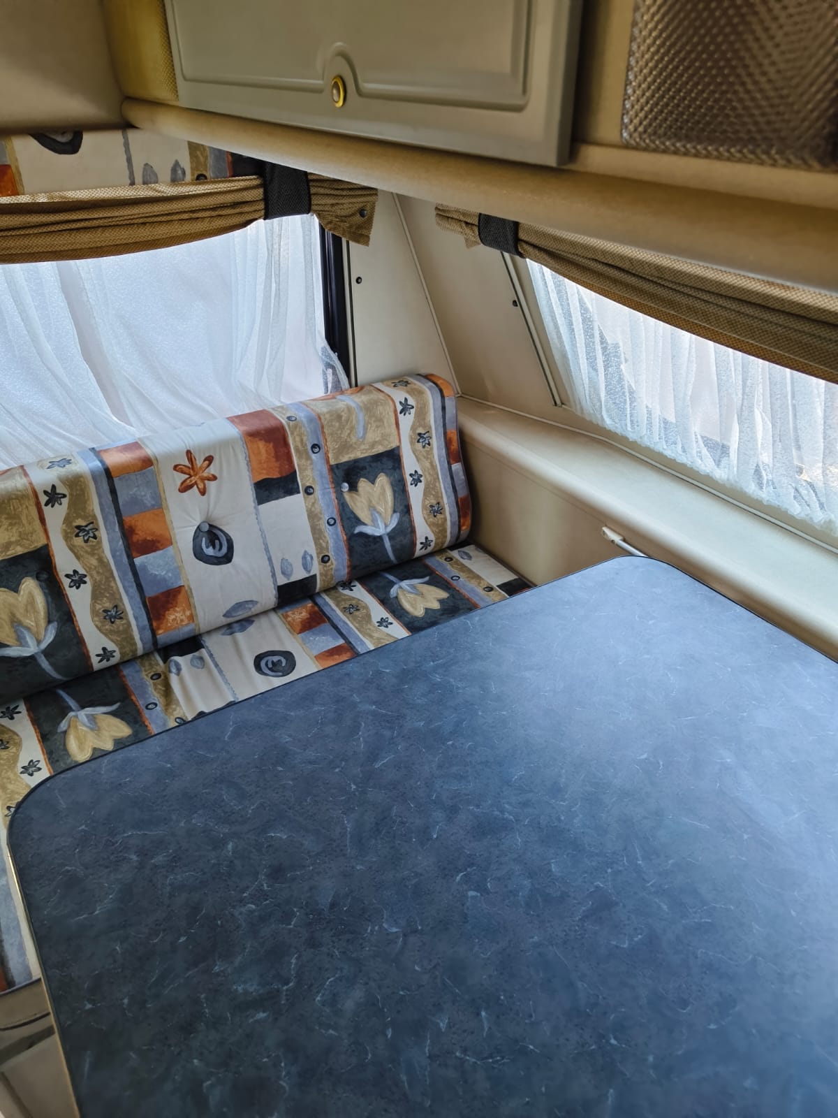 2003 Jurgens Penta Caravan (CT 1625)
