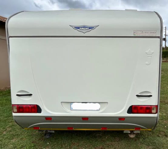 SOLD 2003 Jurgens Exclusive Caravan (CT 1331)