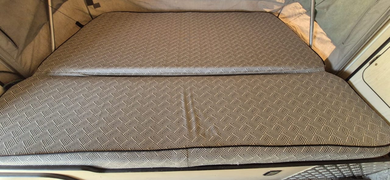 2017 Nissan NP 300 Hardbody 4x4 Camper Van (CT 1490)