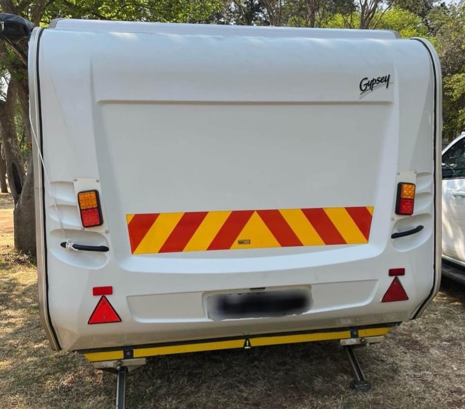 2010 Gypsey Rascal Caravan (CT 1556)