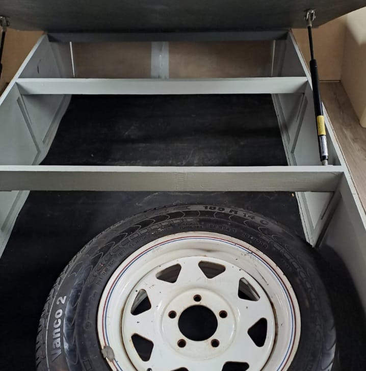 SOLD 1997 Jurgens Palma Caravan (CT 1295)