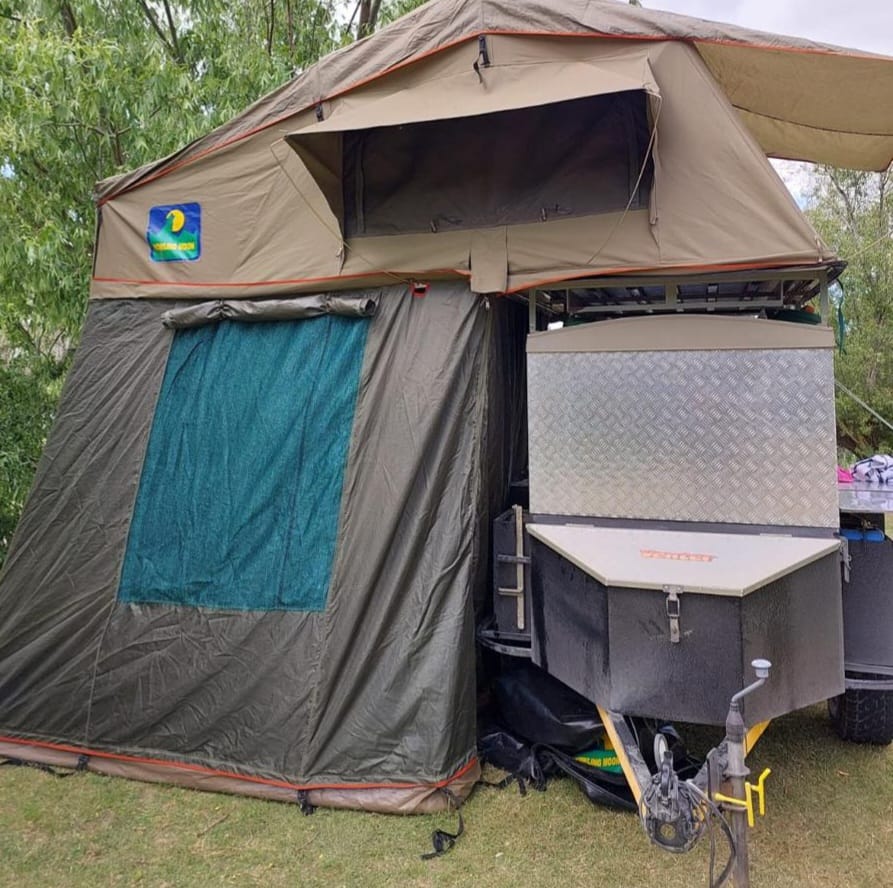 SOLD 2000 Venter Bush Baby Camping Trailer (CT 1471)