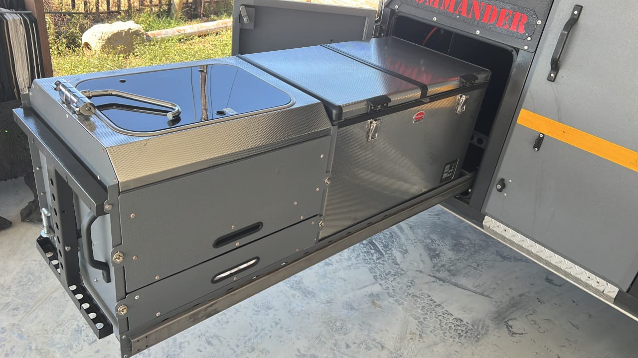 SOLD 2018 Conqueror Commander Platinum Edition Off Road Camping Trailer (CT 1309)