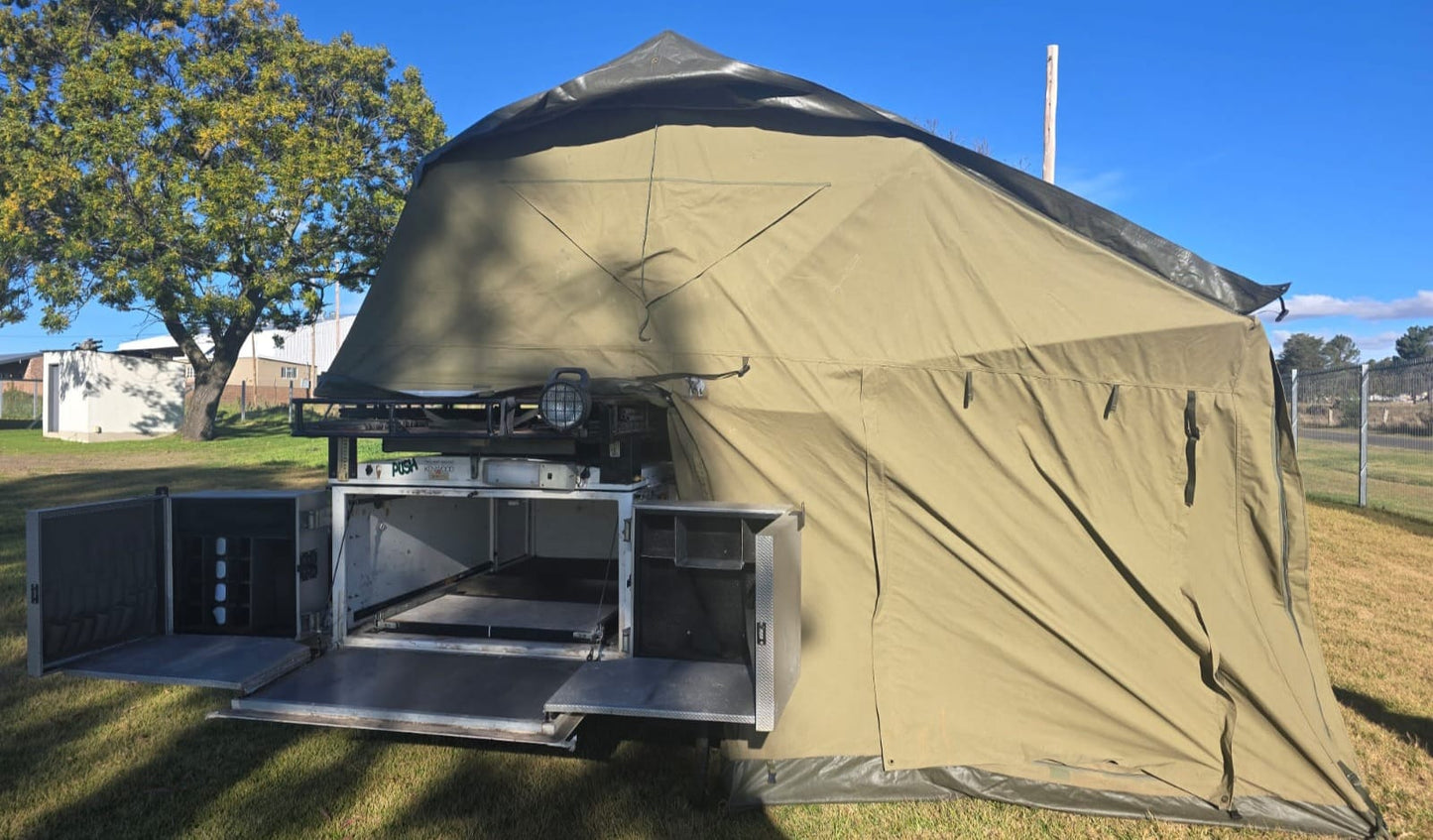 2000 Conqueror Safari Off Road Camping Trailer (CT 1571)