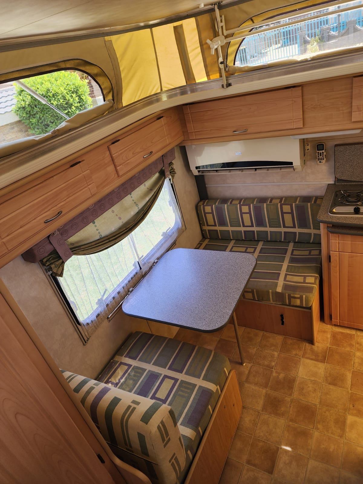 2006 Gypsey Romany Caravan (CT 1634)