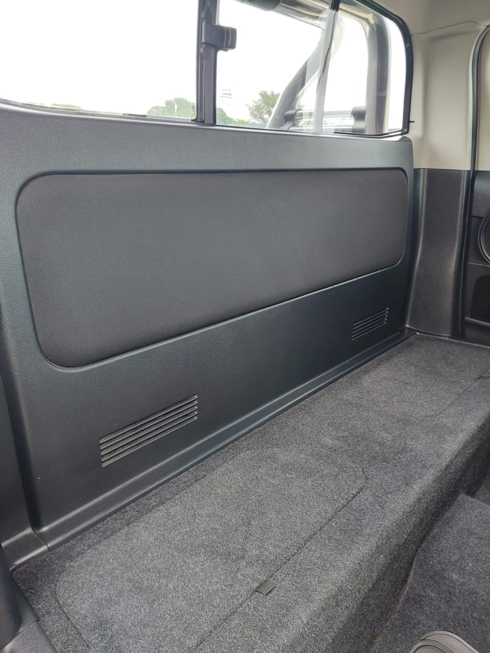 2017 Toyota Hilux 2.4 Extra cab Bakkie (CT 1494)