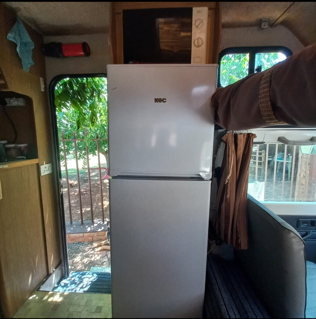 1992 Mitsubishi L300 Companion Motorhome (CT 1601)