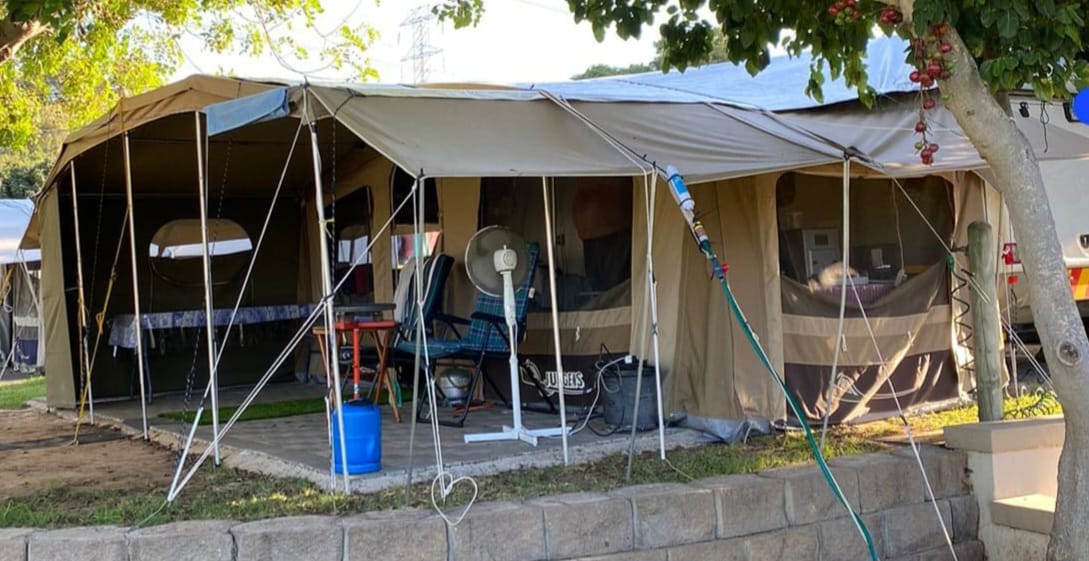 2012 Jurgens Elegance Caravan (CT 1496)