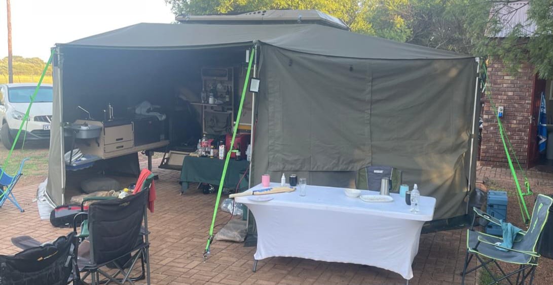2012 Conqueror Commander Off Road Caravan (CT 1587)