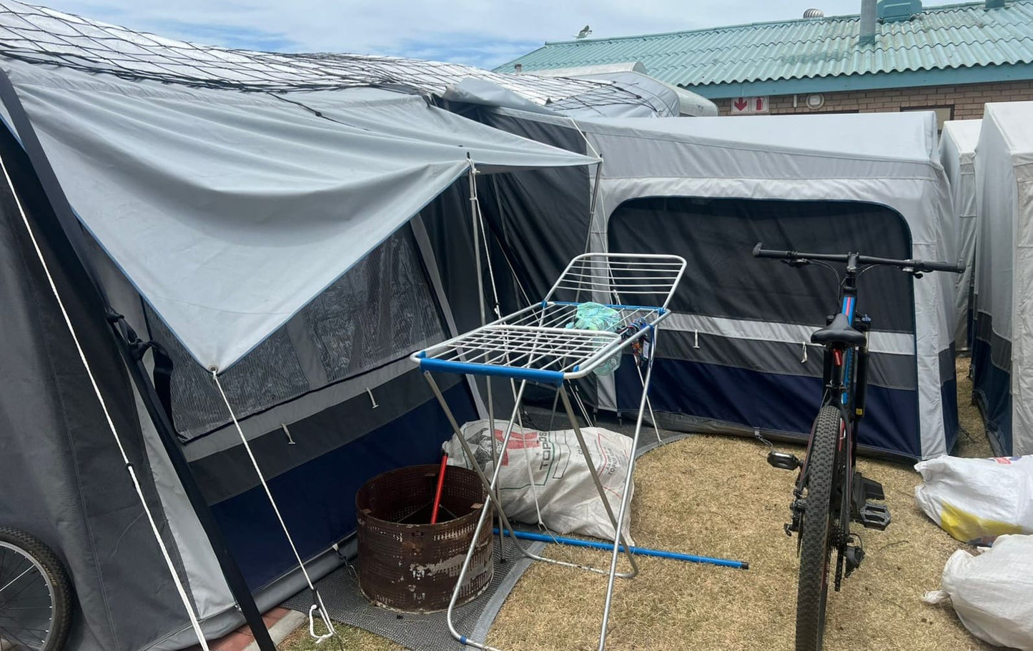 2020 Jurgens Exclusive Caravan (CT 1504)