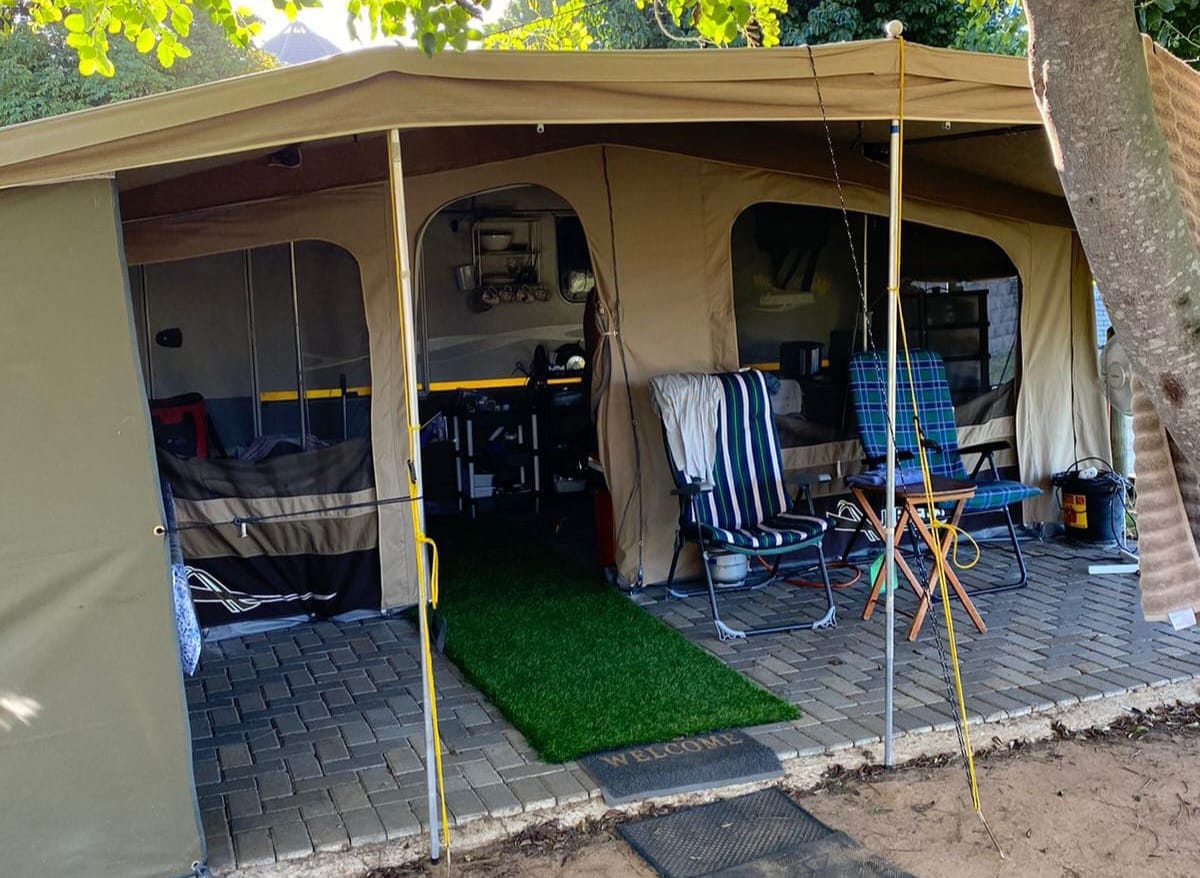 2012 Jurgens Elegance Caravan (CT 1496)