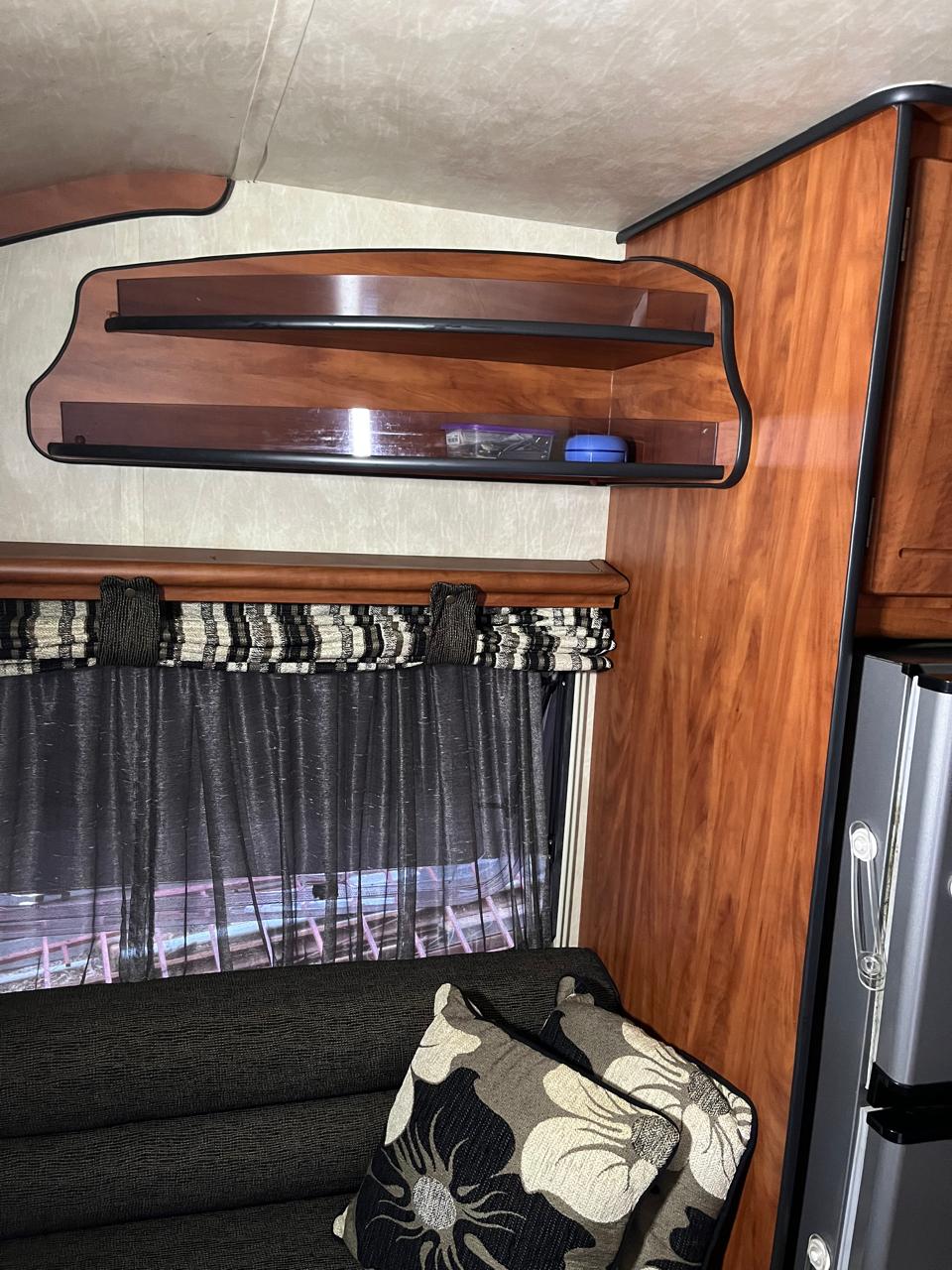 2012 Jurgens Elegance Caravan (CT 1602)