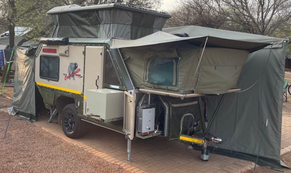 2012 Conqueror Commander Off Road Caravan (CT 1587)