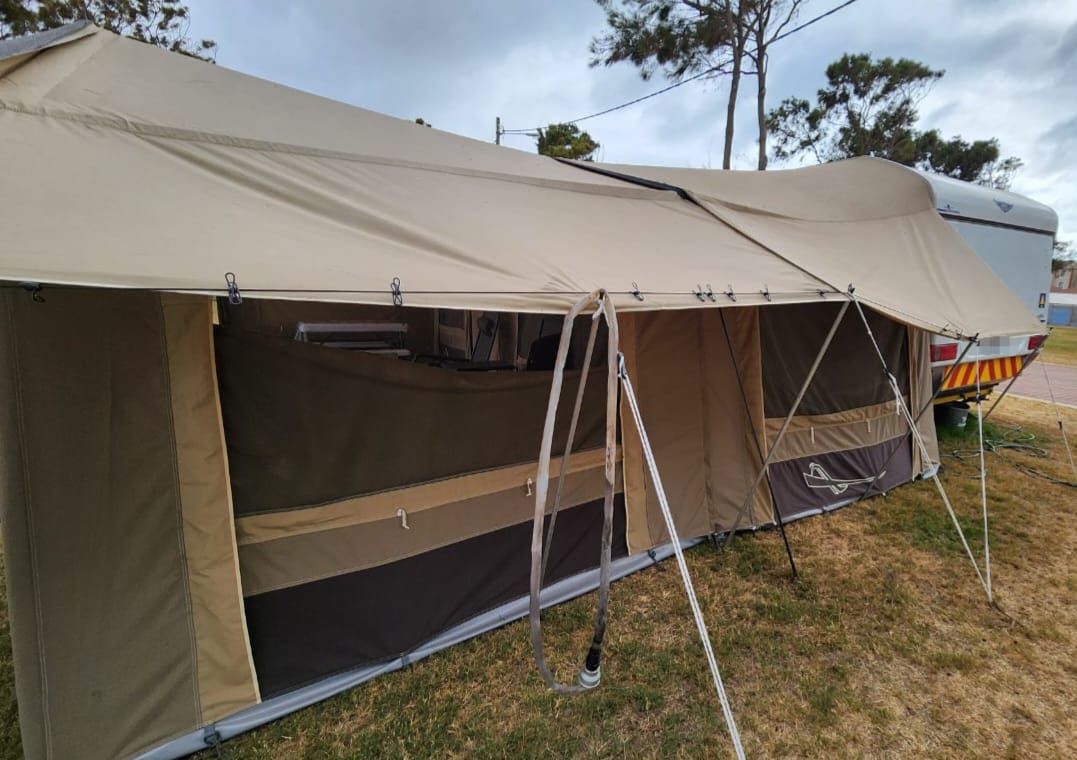 2014 Jurgens Elegance Caravan (CT 1640)