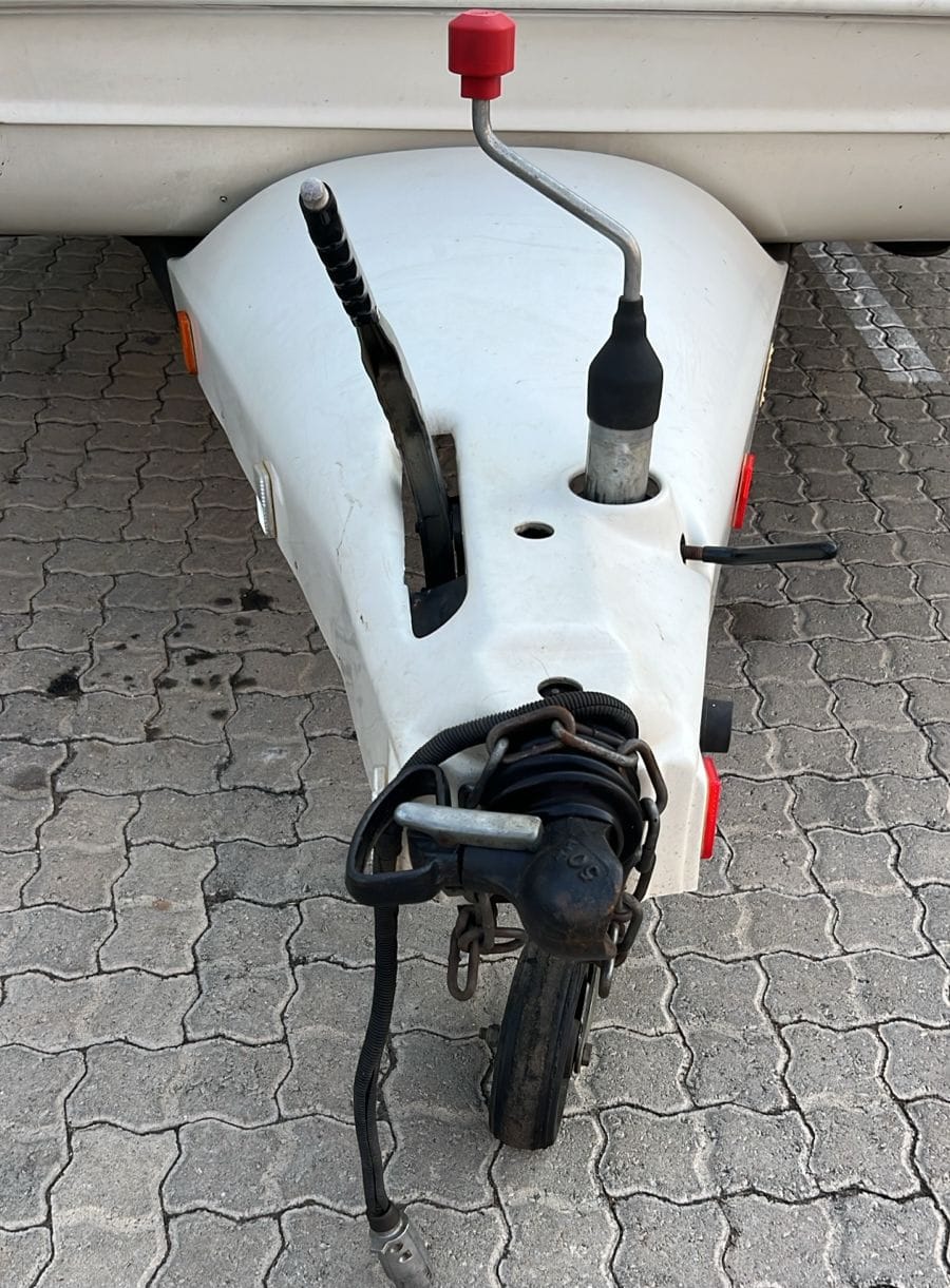2002 Gypsey Regal Caravan (CT 1575)