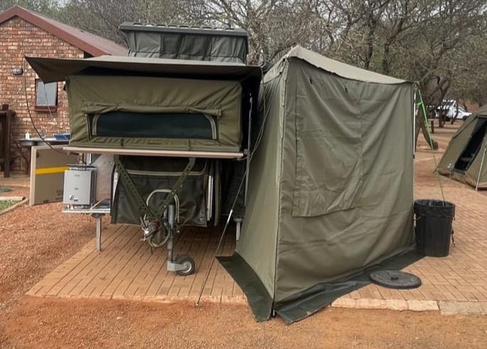 2012 Conqueror Commander Off Road Caravan (CT 1587)