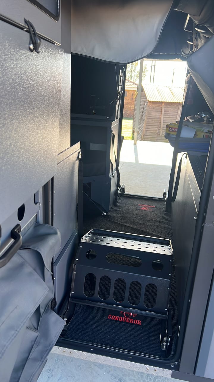 SOLD 2018 Conqueror Commander Platinum Edition Off Road Camping Trailer (CT 1309)