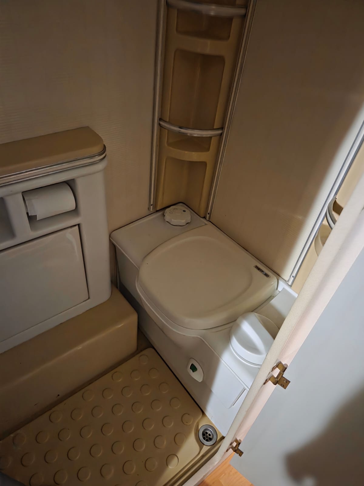 SOLD 2003 Jurgens Palma Caravan (CT 1475)