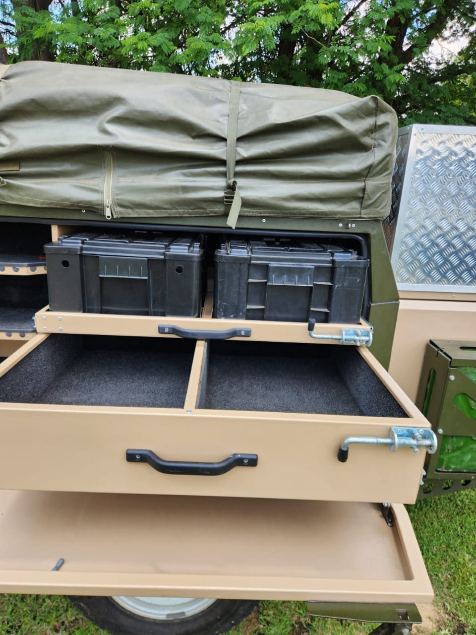 2015 Conqueror Conquest II Camping Trailer (CT 1495)