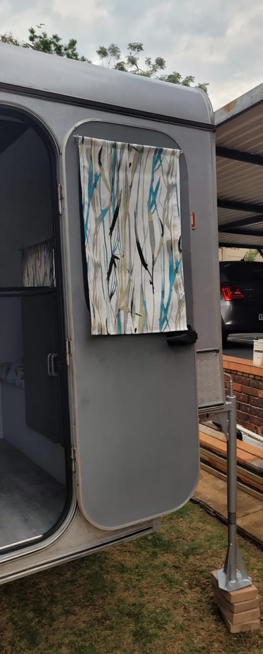 Bakkiemate camper (CT 1528)